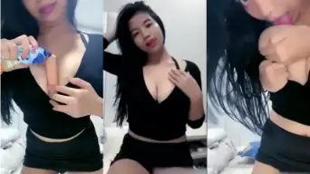 Aulmii Jilat Uting Basah Live Video by BokepHUB