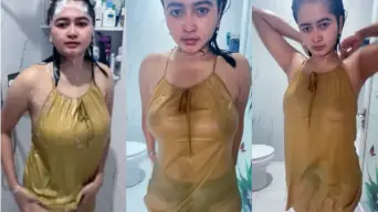 Mbak Presti Hastuti Selebgram Mandi Live Video by xHamster