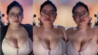 Mbak Lynn Tobrut Live Sebelum Tidur Video by BokepHUB
