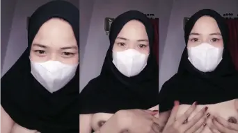 Dedek Hijab Mulai Berani Show Uting Video by SangeLink