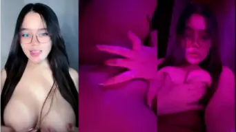 Bella Berkacamata Ngangkang Spill Meki Mango Video by TXXX Bella Berkacamata Ngangkang Spill Meki Mango Video by TXXX