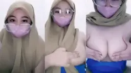 Ukhti Hijab Kacamata Pamer Toket Gede Video by BebasIndo Ukhti Hijab Kacamata Pamer Toket Gede Video by BebasIndo