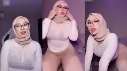 Hijab Twerk Goyang Binal 2 Video by simontok