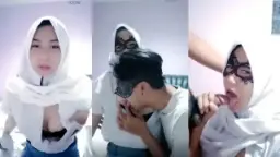 Jeslyn Cantik Jilbab SM4 Mulus Diewe Pacar LIVE Video by RedTube