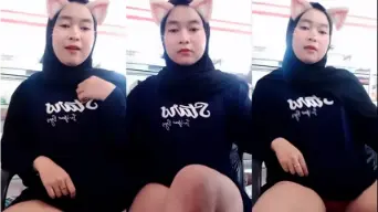 Jilbab Hitam Nakal Show Joget Video by SangeLink
