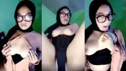 Sarah Si Jilboob Barbar Video by PlayBokep