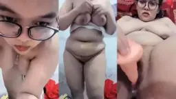 Ika Montok BBW Colok Memek Pake Dildo Video by xNxx