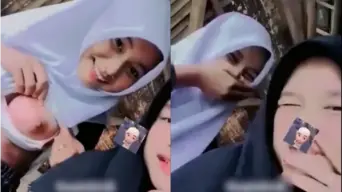 Pamerin Tetek Demi FYP di Tiktok Video by IXXX