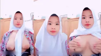Putri Jilbab Pamer Tobrut Pulang Sekolah Video by BOKEPSIN