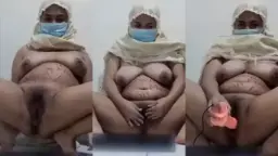 Jameela Lepas Mukenah Ngocok Memek Video by xVideos