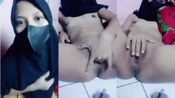 Ukhti Kesepian Colmek Ditinggal Suami Video by YouJizz